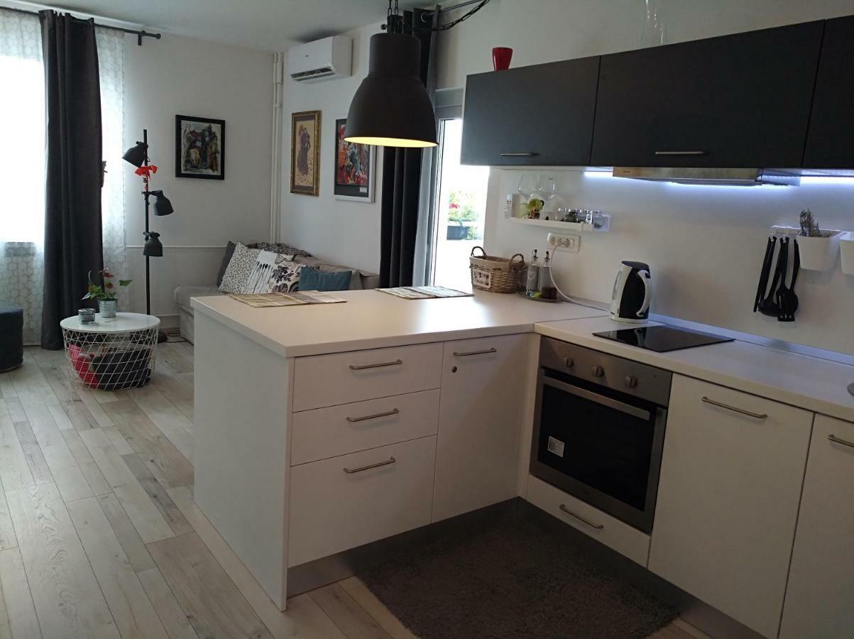 זאגרב New Studio Apartment Sun With Free Parking מראה חיצוני תמונה
